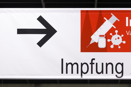 Eröffnung des Impfzentrums in der Koelnmesse in Köln