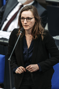 208. Sitzung des Deutschen Bundestages in Berlin