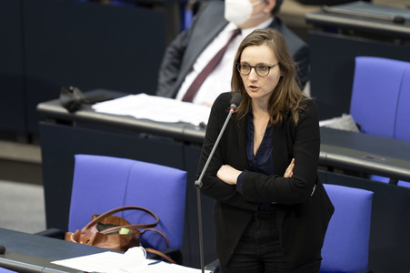 208. Sitzung des Deutschen Bundestages in Berlin