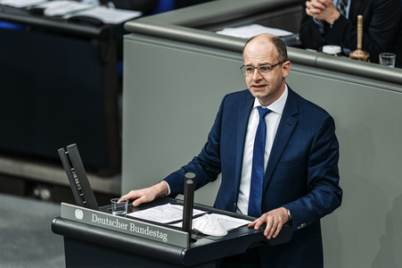 208. Sitzung des Deutschen Bundestages in Berlin