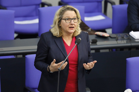 208. Sitzung des Deutschen Bundestages in Berlin