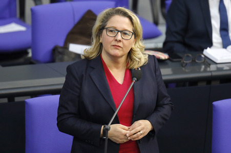 208. Sitzung des Deutschen Bundestages in Berlin