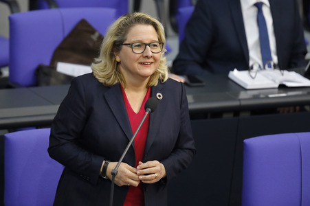 208. Sitzung des Deutschen Bundestages in Berlin