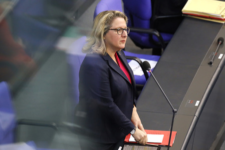 208. Sitzung des Deutschen Bundestages in Berlin