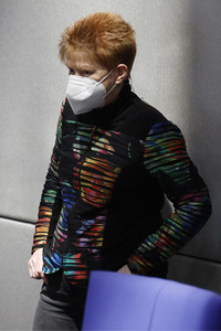 208. Sitzung des Deutschen Bundestages in Berlin