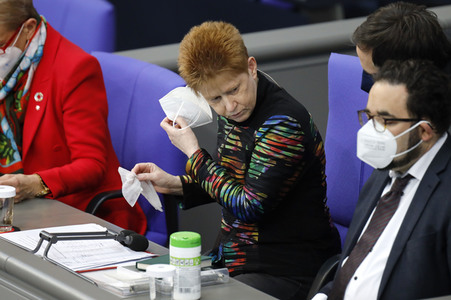 208. Sitzung des Deutschen Bundestages in Berlin