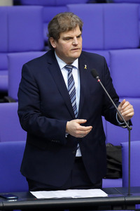 208. Sitzung des Deutschen Bundestages in Berlin