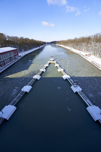 Eingestellter Schiffsverkehr an der Hindenburgschleuse in Hannover