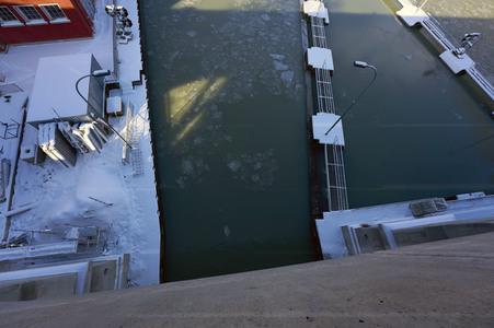 Eingestellter Schiffsverkehr an der Hindenburgschleuse in Hannover