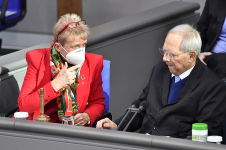 208. Sitzung des Deutschen Bundestages in Berlin