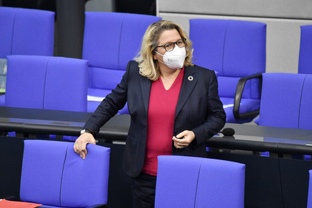 208. Sitzung des Deutschen Bundestages in Berlin