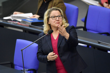 208 Sitzung des Deutschen Bundestages in Berlin