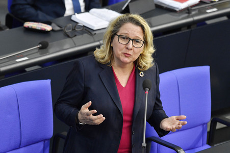 208. Sitzung des Deutschen Bundestages in Berlin