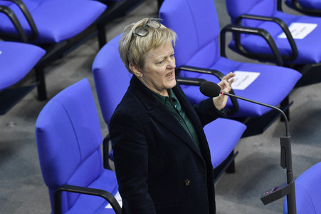 208. Sitzung des Deutschen Bundestages in Berlin