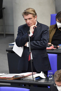 208. Sitzung des Deutschen Bundestages in Berlin