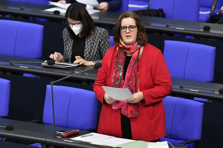 208. Sitzung des Deutschen Bundestages in Berlin