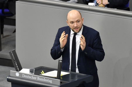 208. Sitzung des Deutschen Bundestages in Berlin