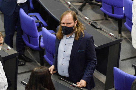 208. Sitzung des Deutschen Bundestages in Berlin