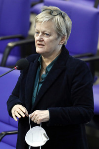 208. Sitzung des Deutschen Bundestages in Berlin