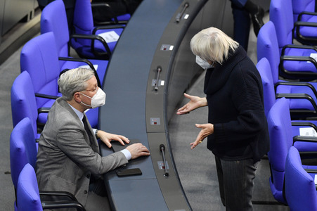 208. Sitzung des Deutschen Bundestages in Berlin