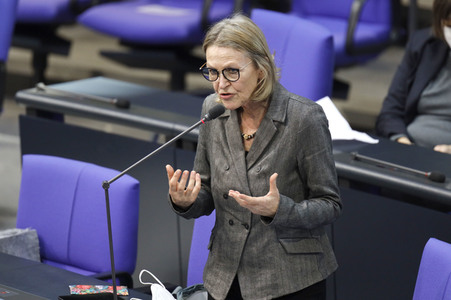 208. Sitzung des Deutschen Bundestages in Berlin