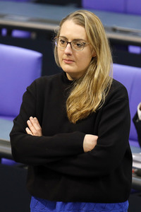 208. Sitzung des Deutschen Bundestages in Berlin