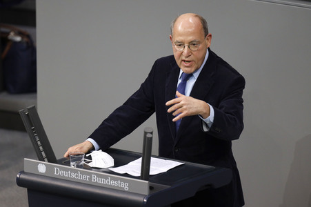 208. Sitzung des Deutschen Bundestages in Berlin