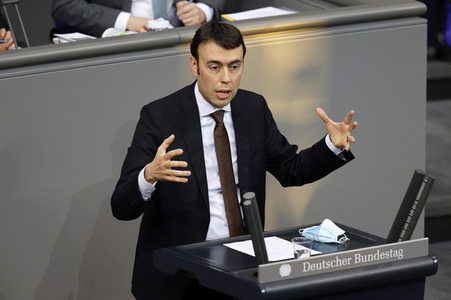 208. Sitzung des Deutschen Bundestages in Berlin