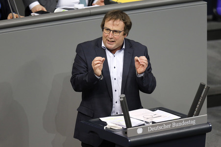 208. Sitzung des Deutschen Bundestages in Berlin