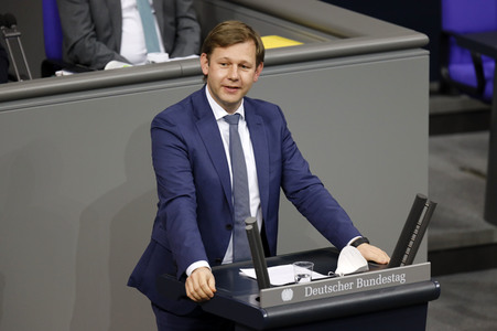 208. Sitzung des Deutschen Bundestages in Berlin