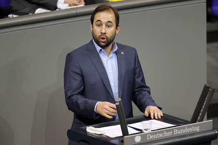 208. Sitzung des Deutschen Bundestages in Berlin