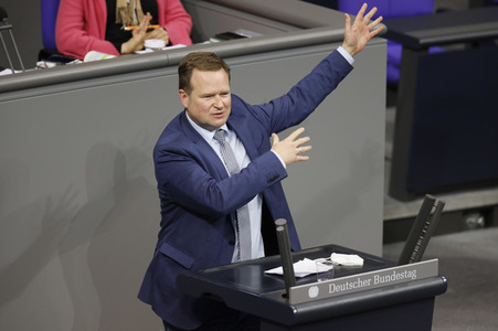 208. Sitzung des Deutschen Bundestages in Berlin