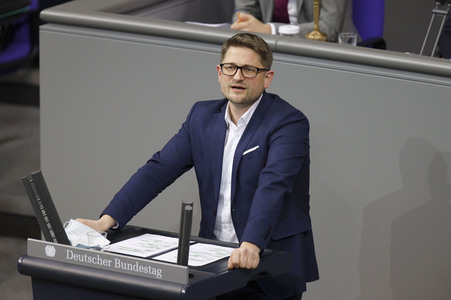 208. Sitzung des Deutschen Bundestages in Berlin
