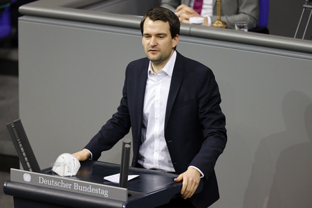208. Sitzung des Deutschen Bundestages in Berlin
