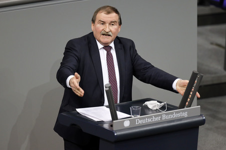 208. Sitzung des Deutschen Bundestages in Berlin