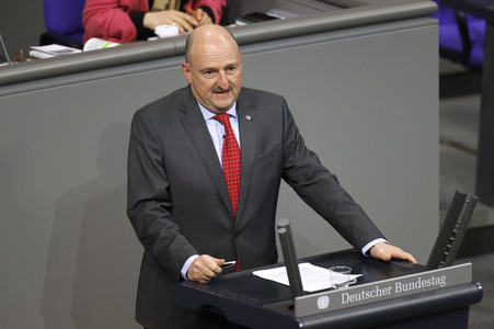 208. Sitzung des Deutschen Bundestages in Berlin