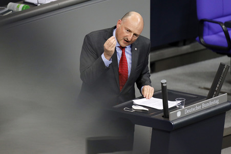 208. Sitzung des Deutschen Bundestages in Berlin