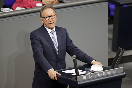 208. Sitzung des Deutschen Bundestages in Berlin