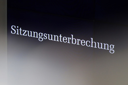 208. Sitzung des Deutschen Bundestages in Berlin