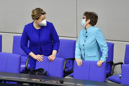 209. Sitzung des Deutschen Bundestages in Berlin