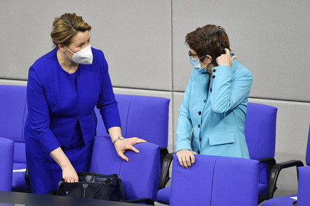 209. Sitzung des Deutschen Bundestages in Berlin