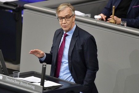209. Sitzung des Deutschen Bundestages in Berlin