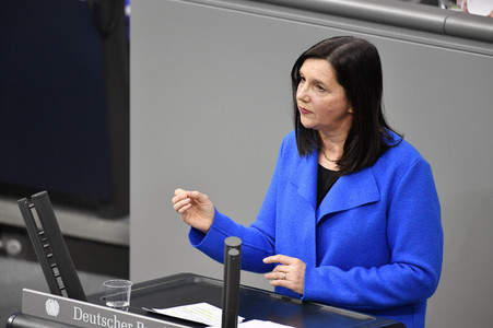 209. Sitzung des Deutschen Bundestages in Berlin