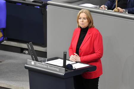 209. Sitzung des Deutschen Bundestages in Berlin