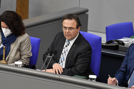 209. Sitzung des Deutschen Bundestages in Berlin