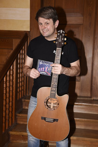 Andi Starek und Andrea Merkert beim 'Schlawindl Move' in Haar