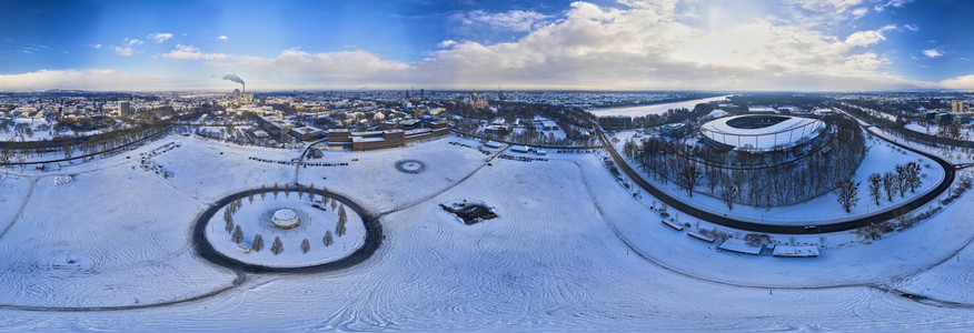 Luftbild der HDI Arena in Hannover