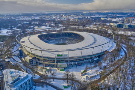 Luftbild der HDI Arena in Hannover