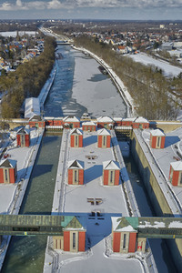 Eingestellter Schiffsverkehr auf dem Mittellandkanal in Hannover