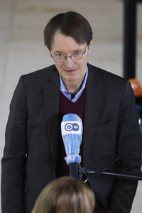 209. Sitzung des Deutschen Bundestages in Berlin